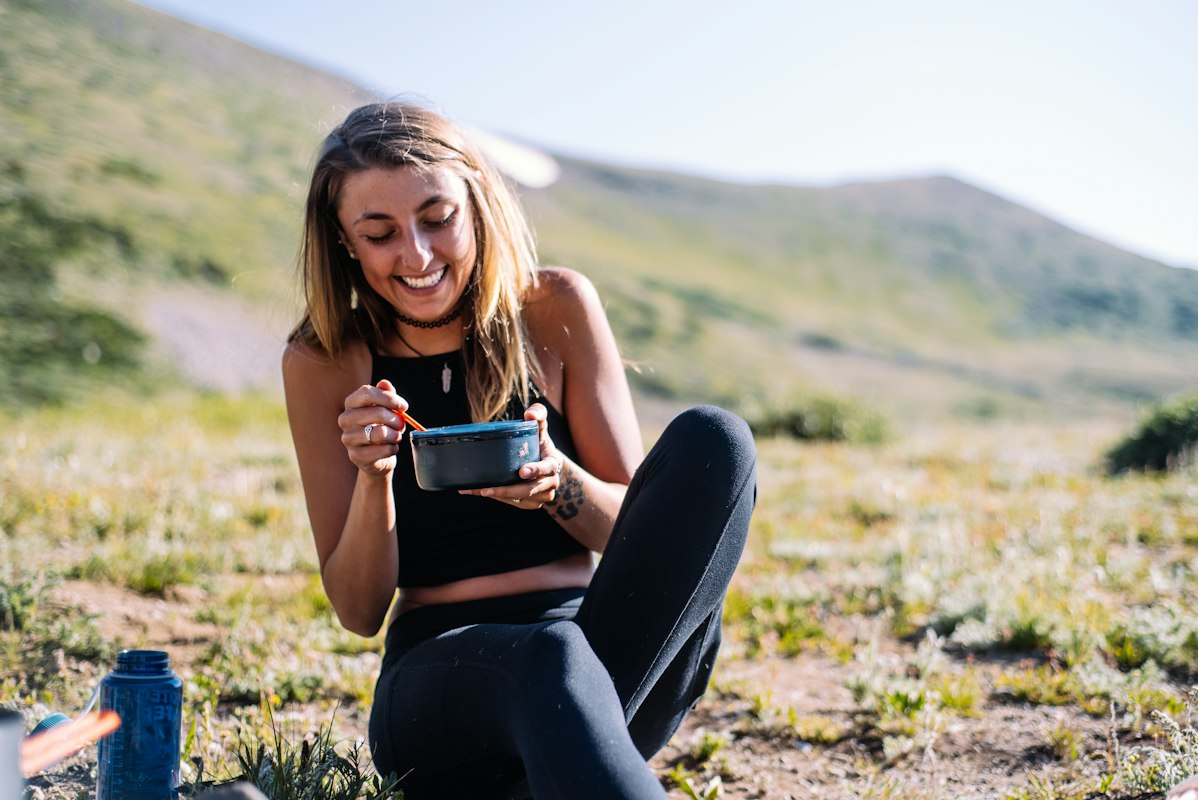 Snack saludable con frutos secos y frutas